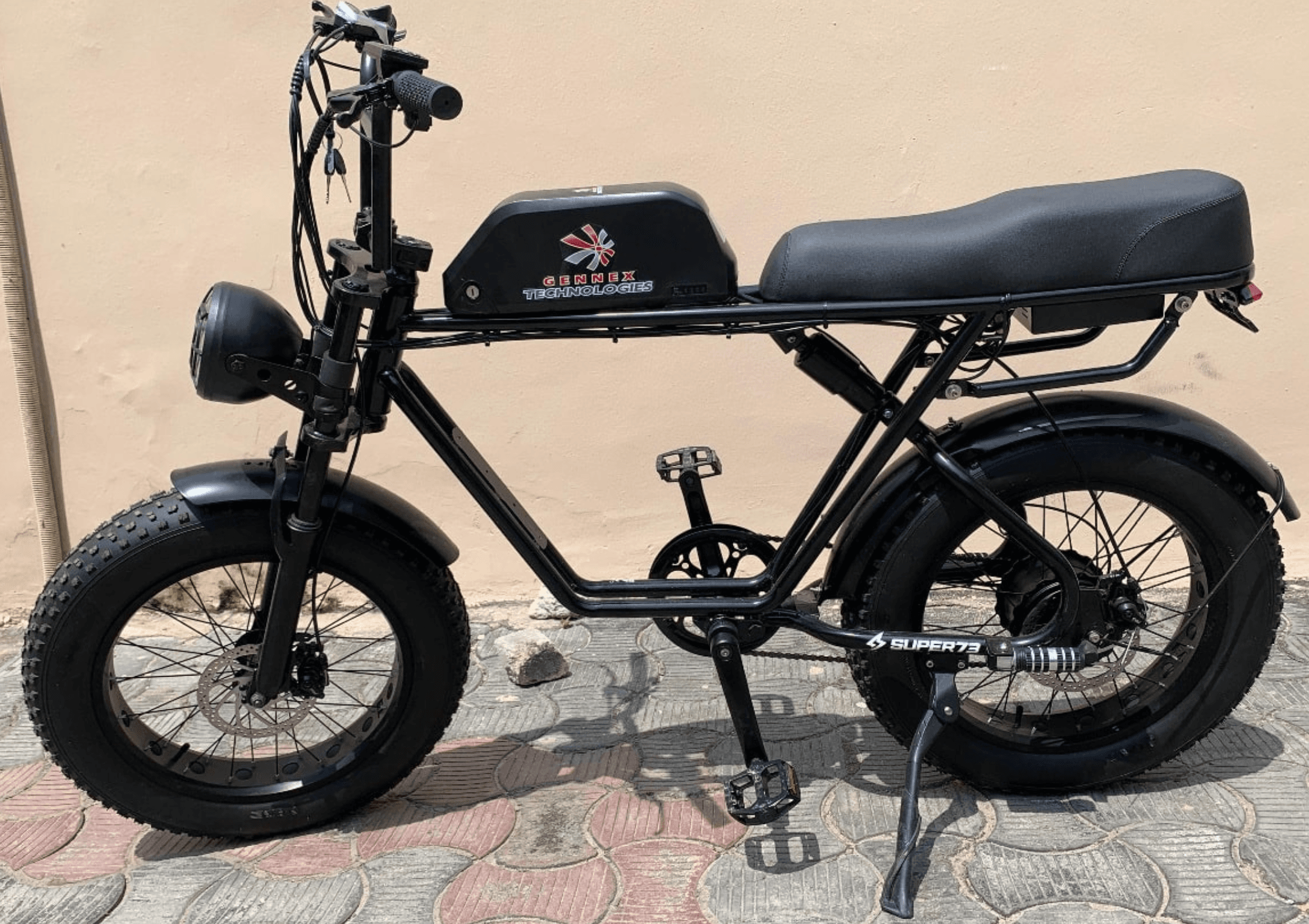 GENNEX YI E-BIKE